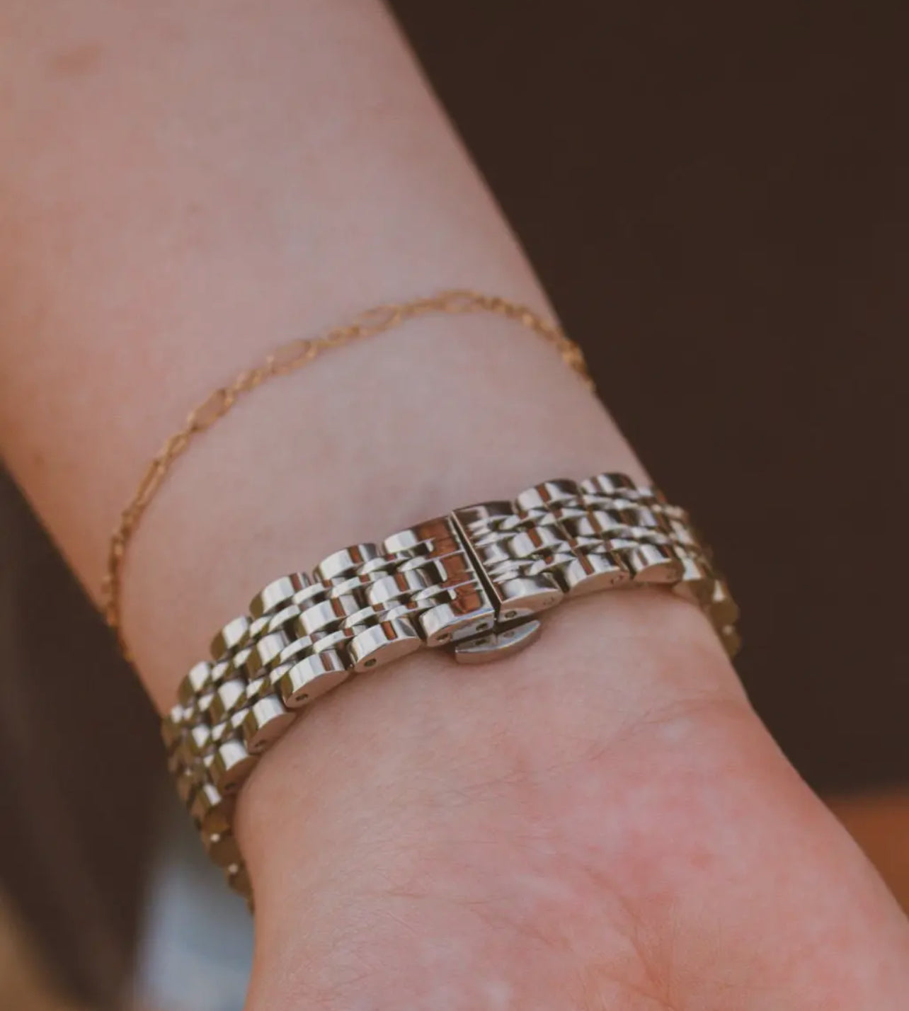 The Solis Apple Watch Band