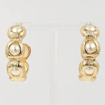 The Ari Earring