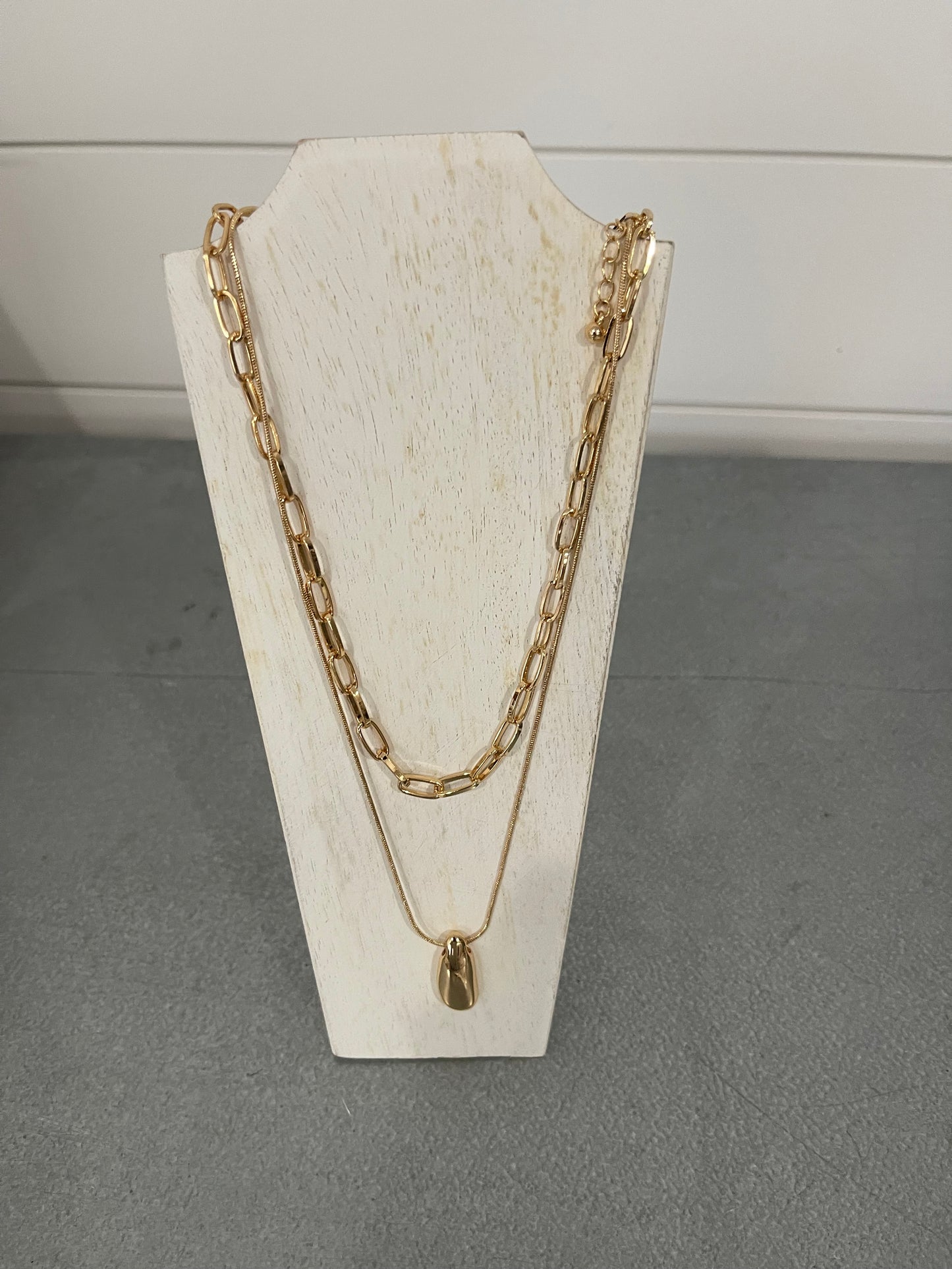 The Pebble Necklace