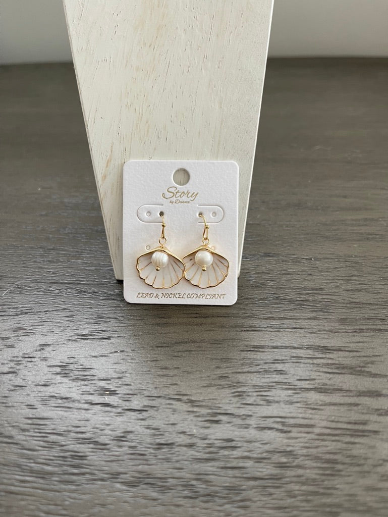 The Sea Shell Earring