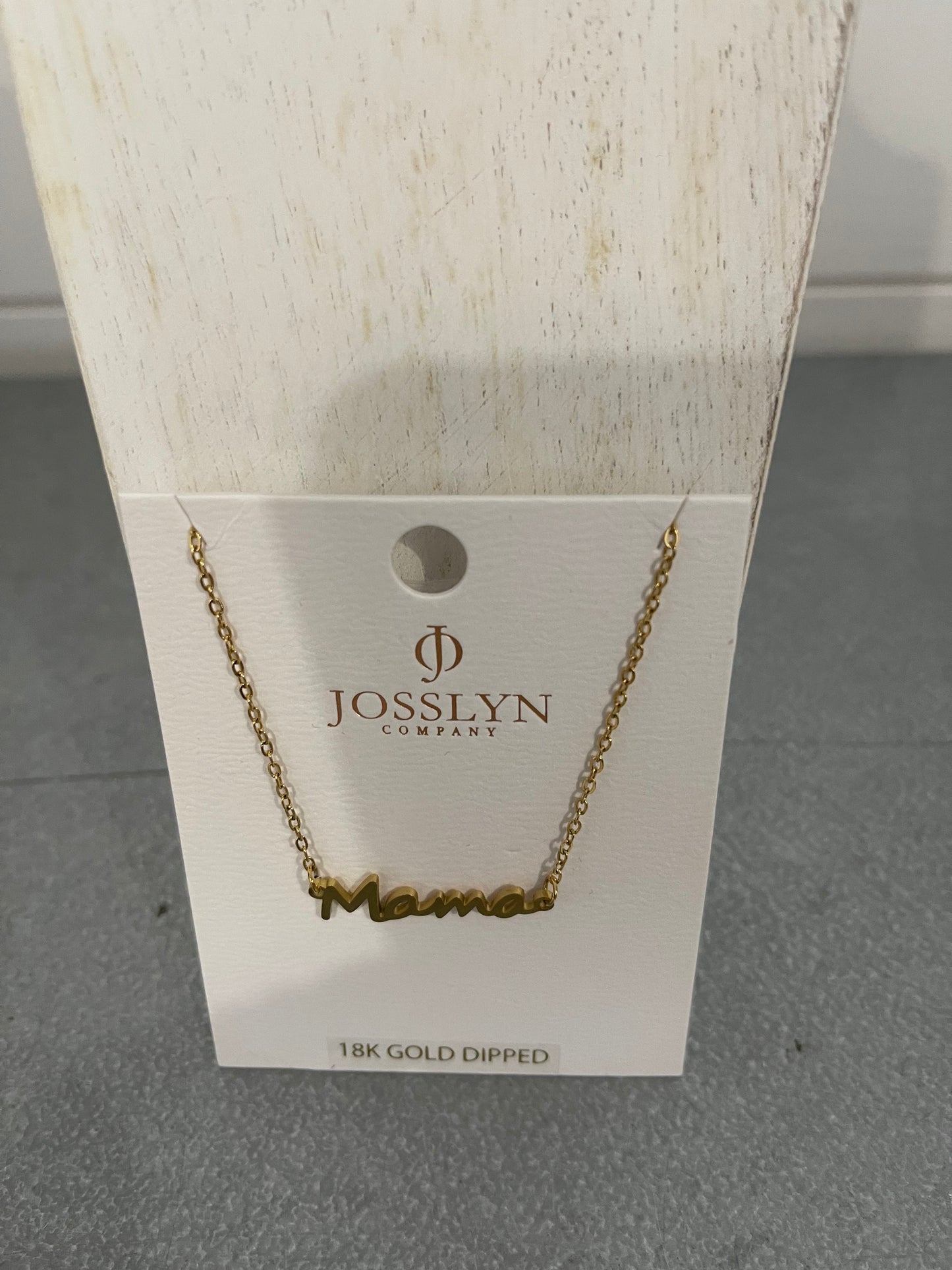 The Mama Necklace