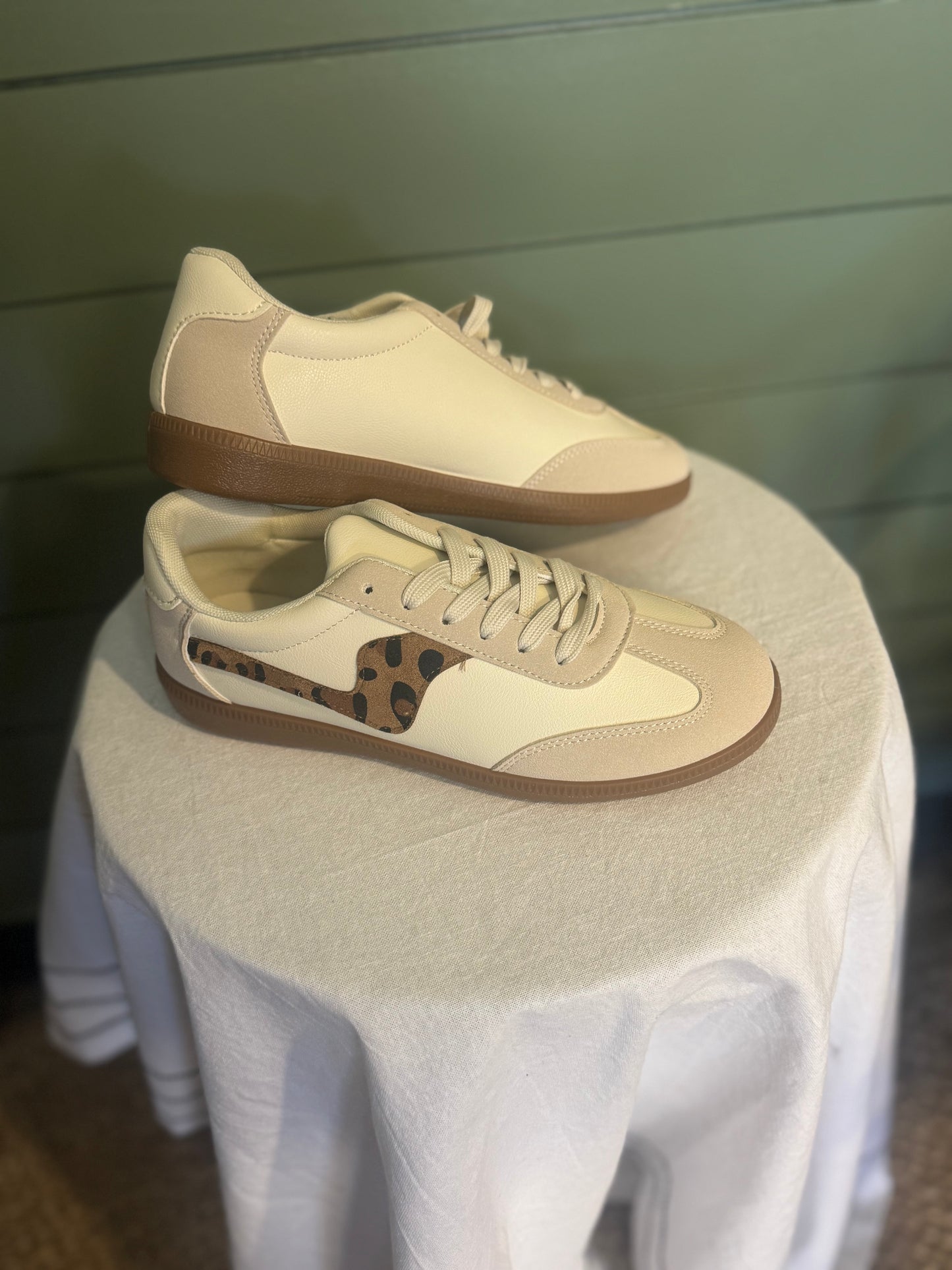 The Oscar Sneaker