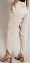 Load image into Gallery viewer, Laural Linen Smocked Pants
