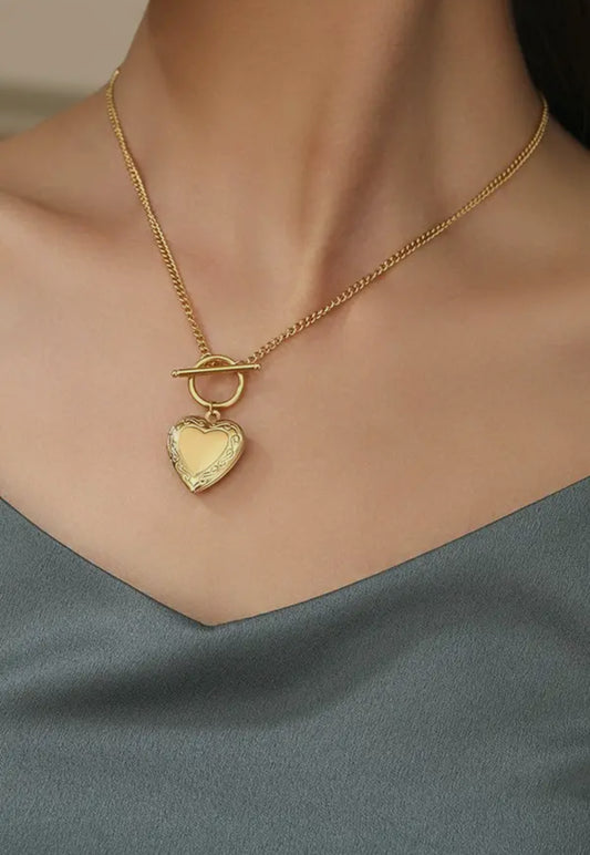 The Laurel Locket Necklace