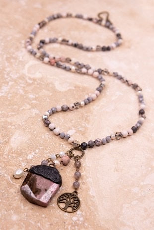 The Bella Necklace