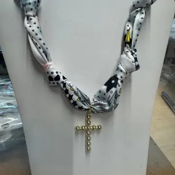 The Mariah Scarf necklace