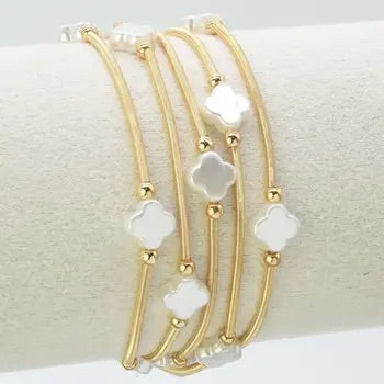 Shell Clover Bracelet