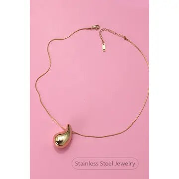 The Tawny Necklace