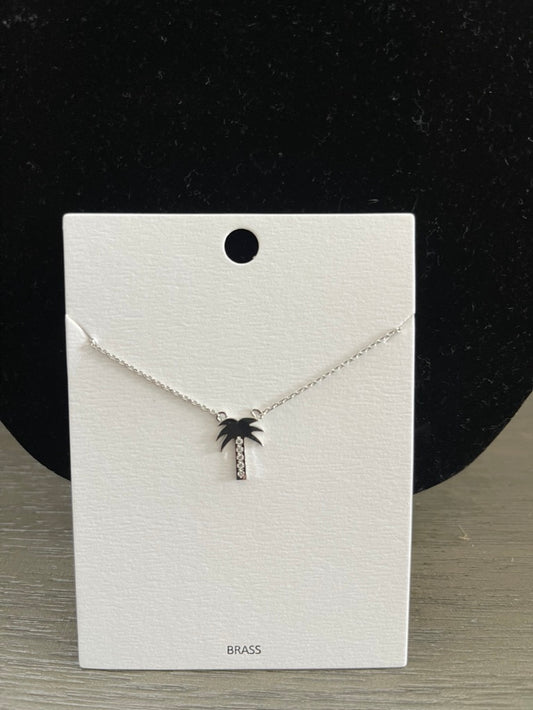 The Palm Necklace