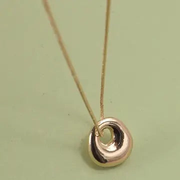 The Lacy Necklace