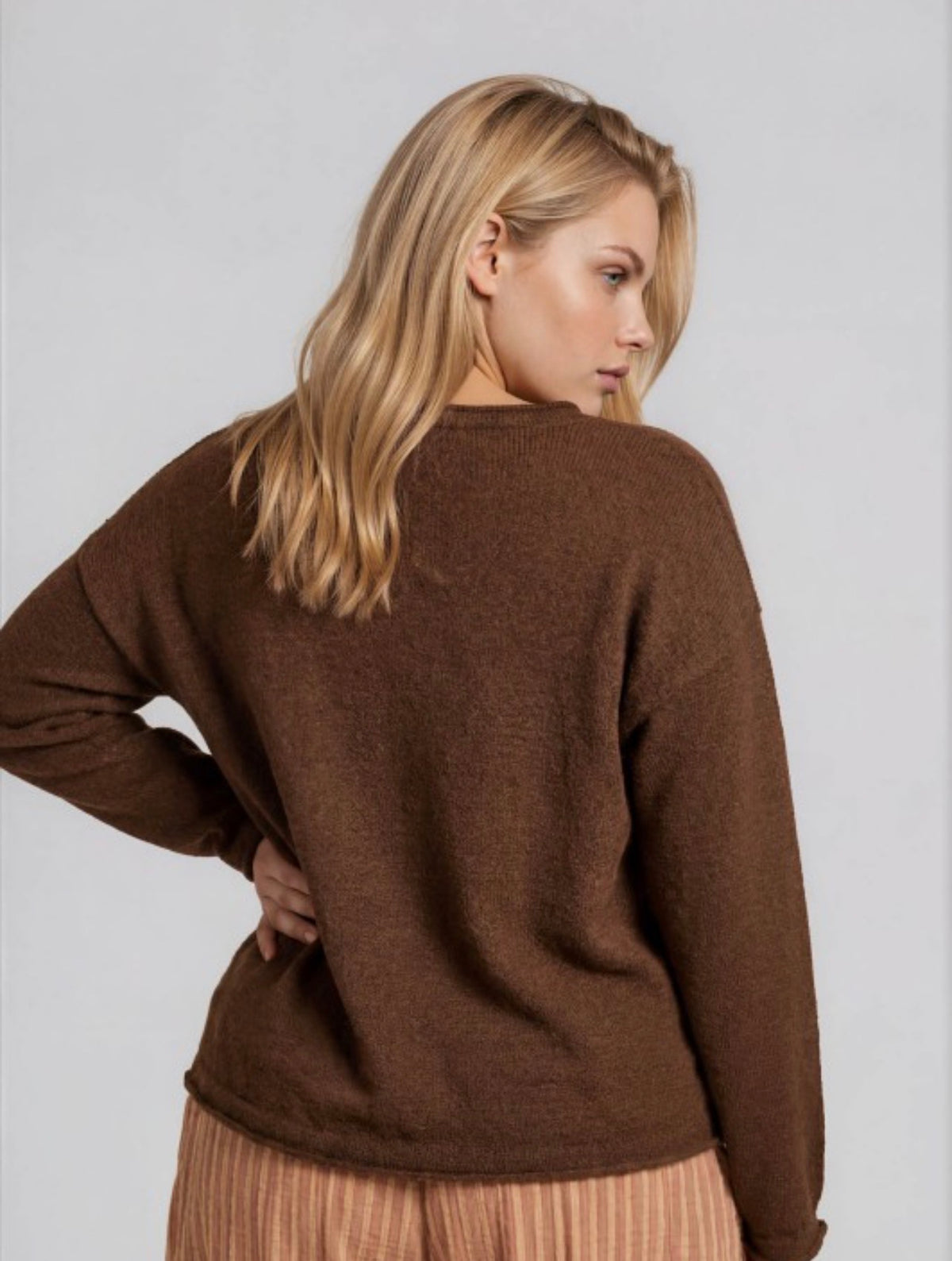 The Evie Curvy Sweater