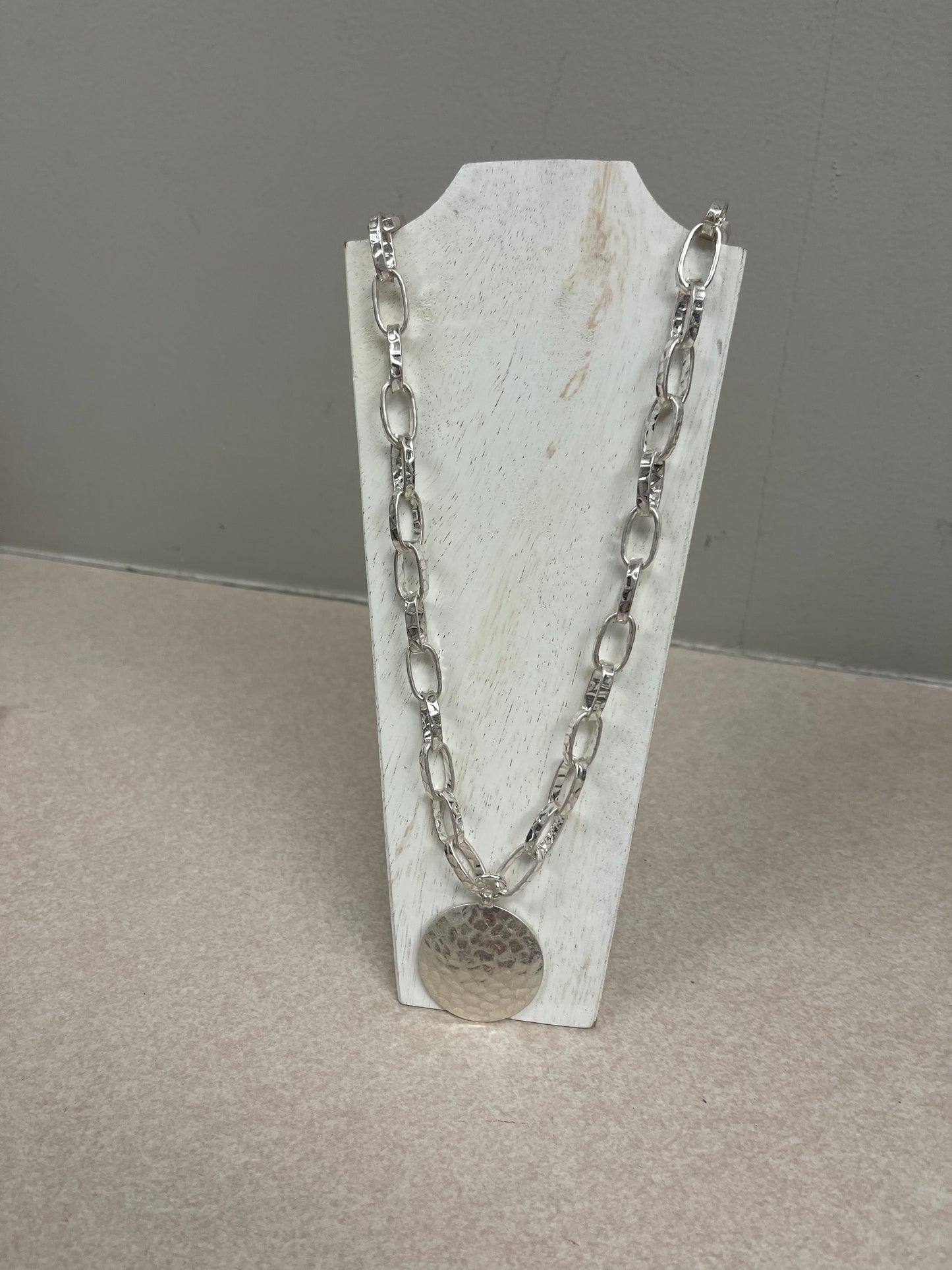 The Olivia Necklace