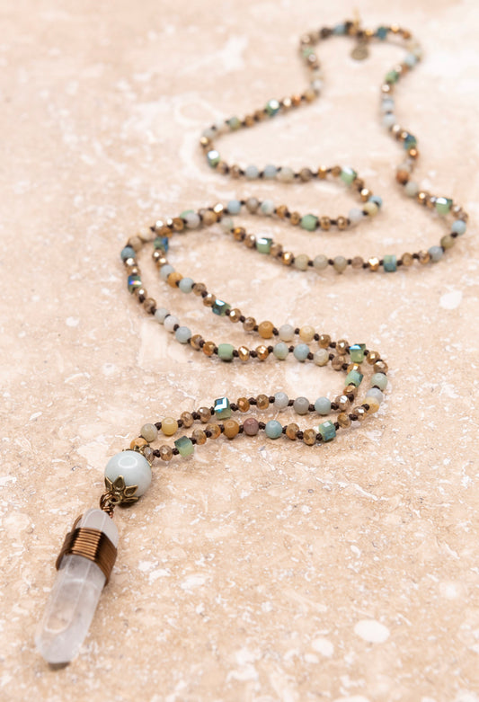 The suri Necklace