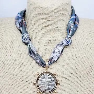 The Hillary Necklace
