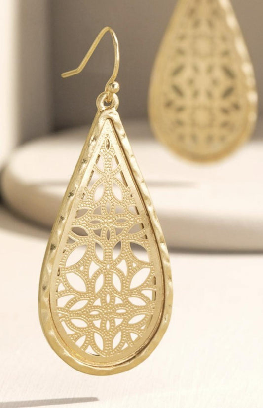 Phylis Dangle Earrings